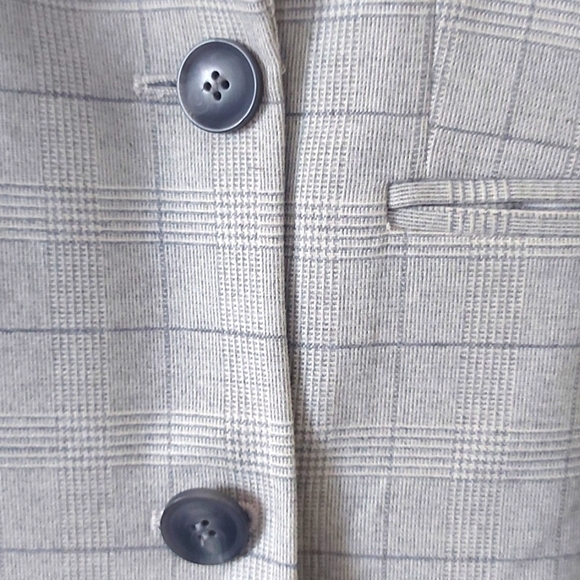 Woman's double breasted Gray window pane blazer - Picture 4 of 4